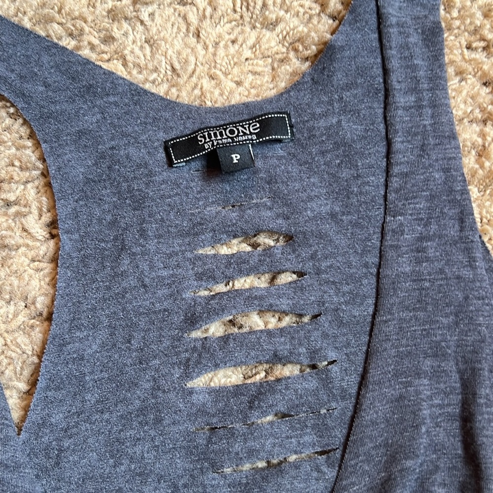 Cut-out tank - Picture 3 of 4